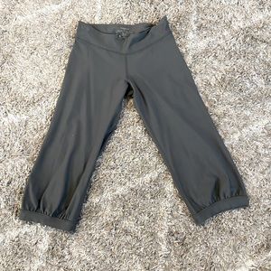 Women’s Patagonia crop leggings